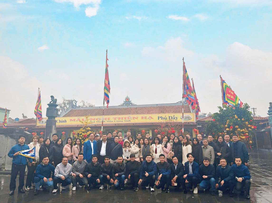 CBNV Công ty CPTM Dầu khí An Dương du xuân đầu năm 2025